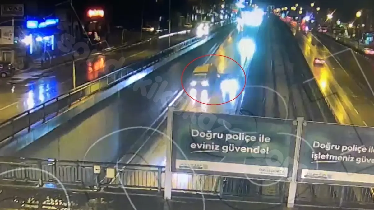 1 kişinin hayatını kaybettiği ve 4 kişinin yaralandığı trafik kazası Bursa'da meydana geldi.