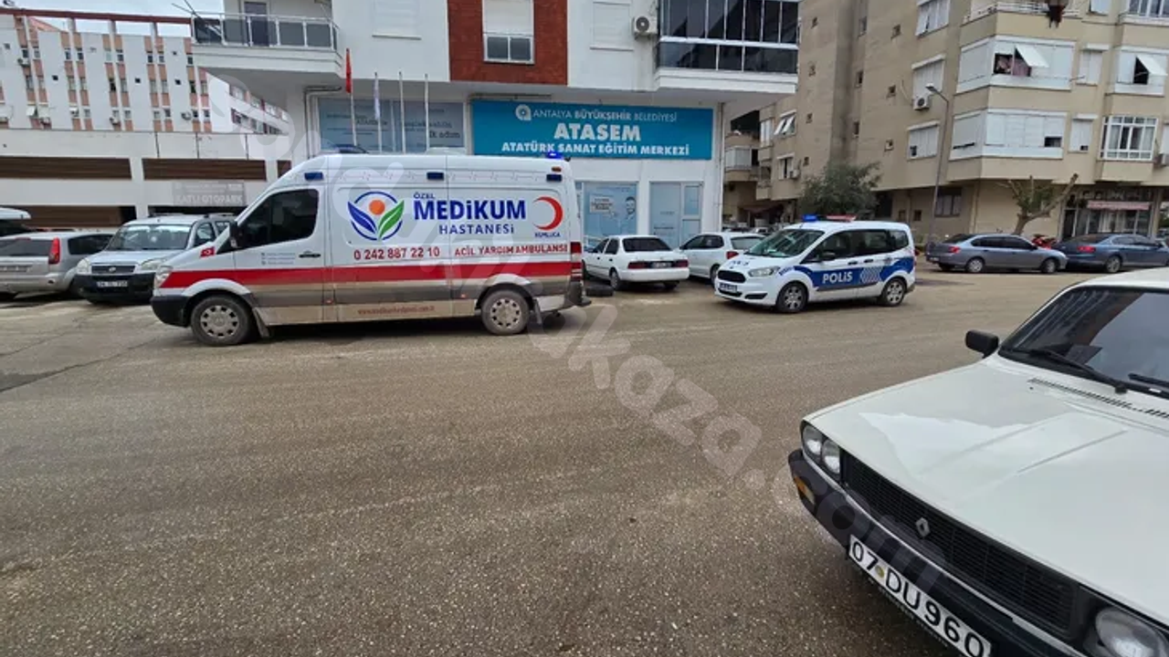 Kumluca'da trafik kazasında bir kişi yaralandı.