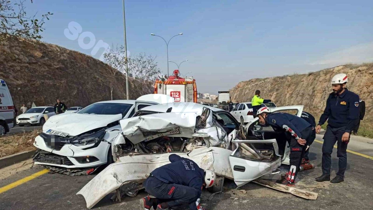 Zincirleme trafik kazasında 6 kişi yaralandı.