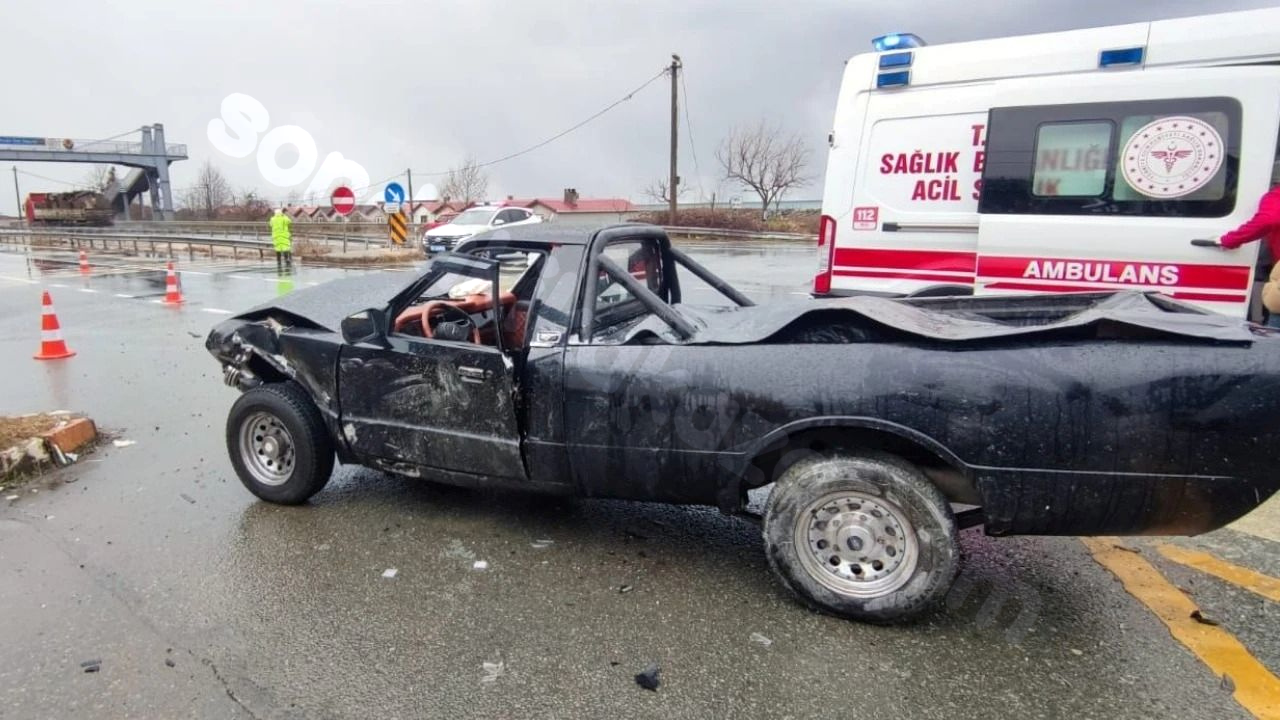 CHP'li Vekil Tahsin Ocaklı kaza yaptı.