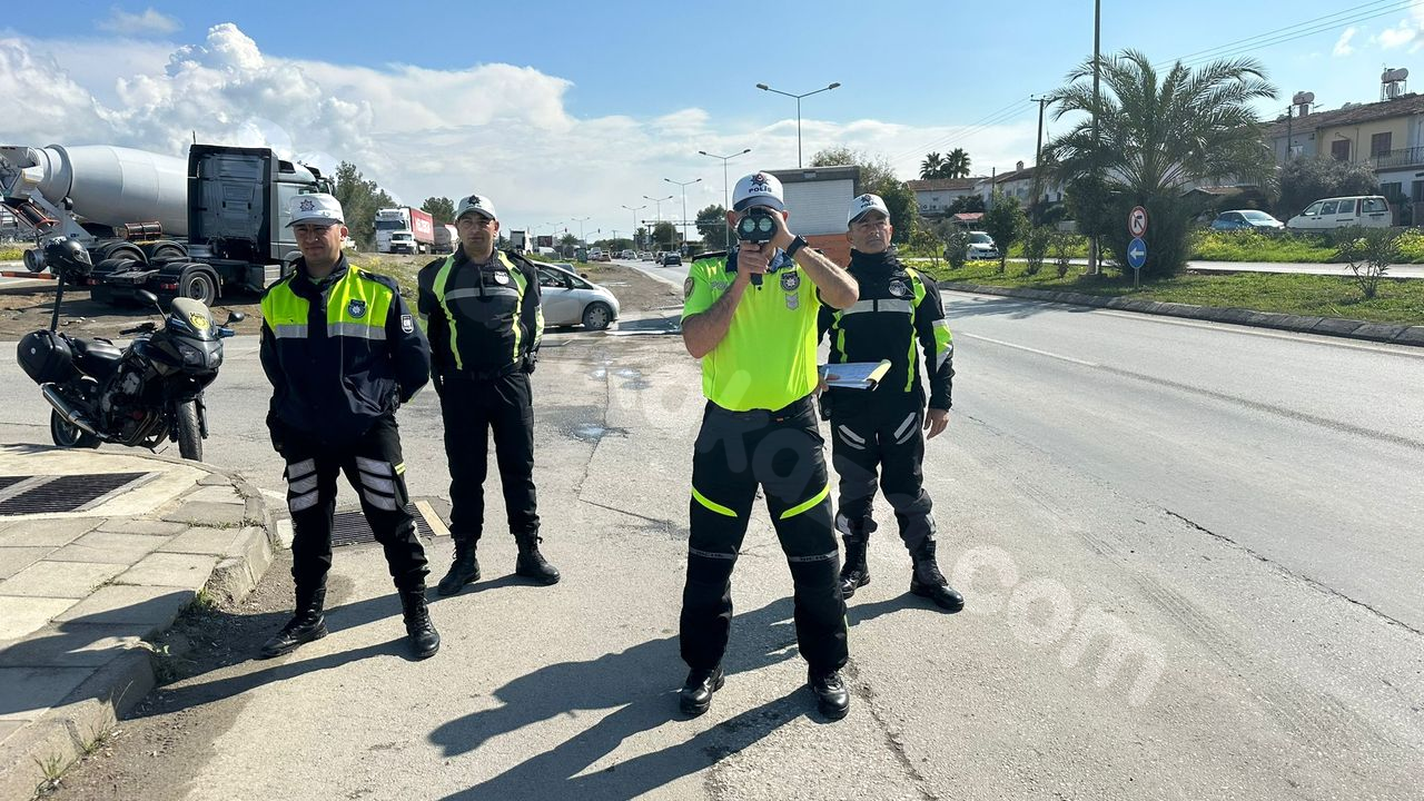 Kuzey Kıbrıs'ta Günlük Trafik Durumu: 51 Kaza, 1 Kişi Hayatını Kaybetti, 14 Yaralı