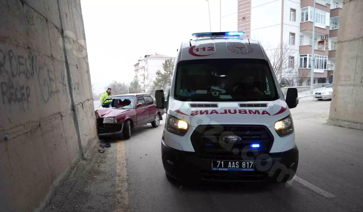 Kırıkkale'de Kaza Sonucu 2 Kişi Yaralandı.
