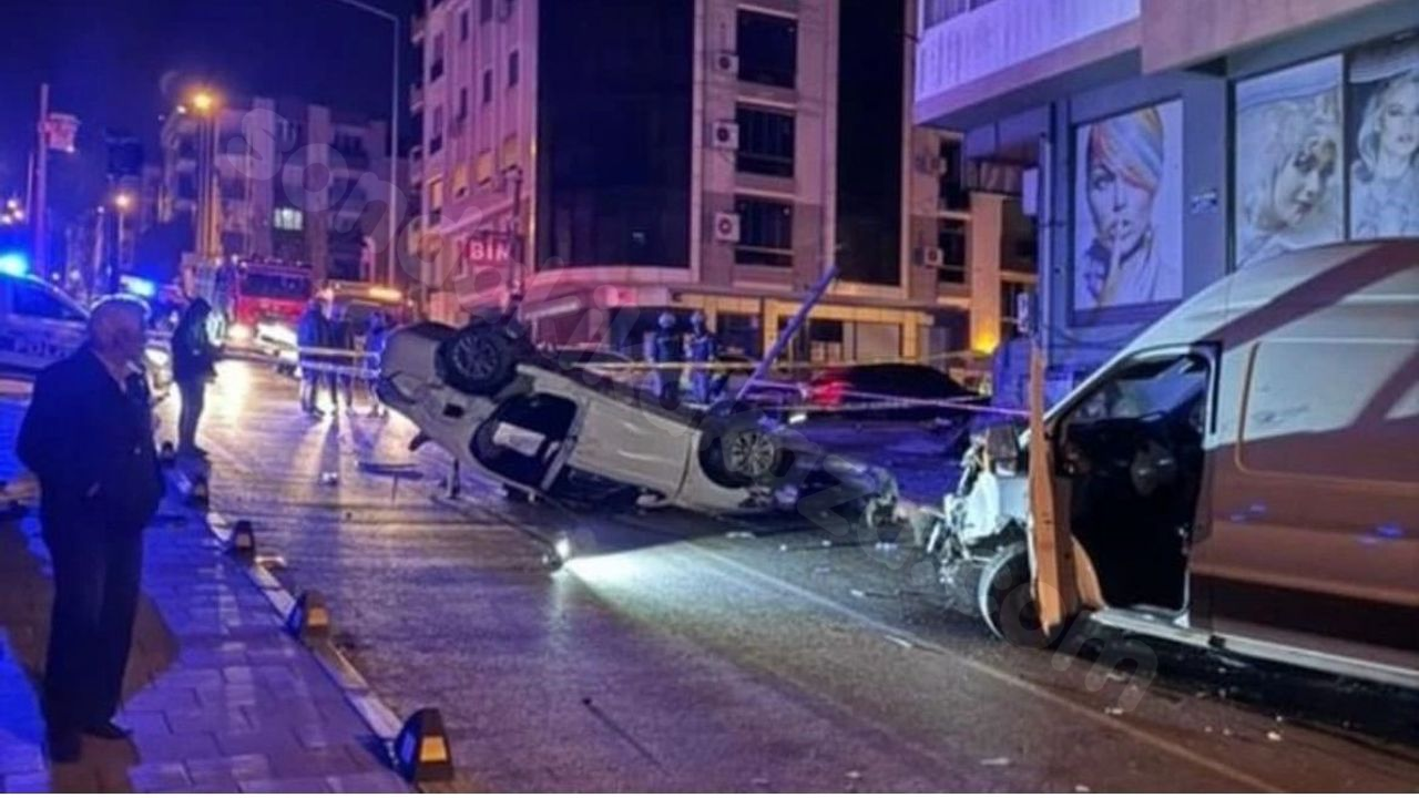 Buca, İzmir'de trafik kazası sonucu 2 kişi hayatını kaybetti, 2 kişi yaralandı.
