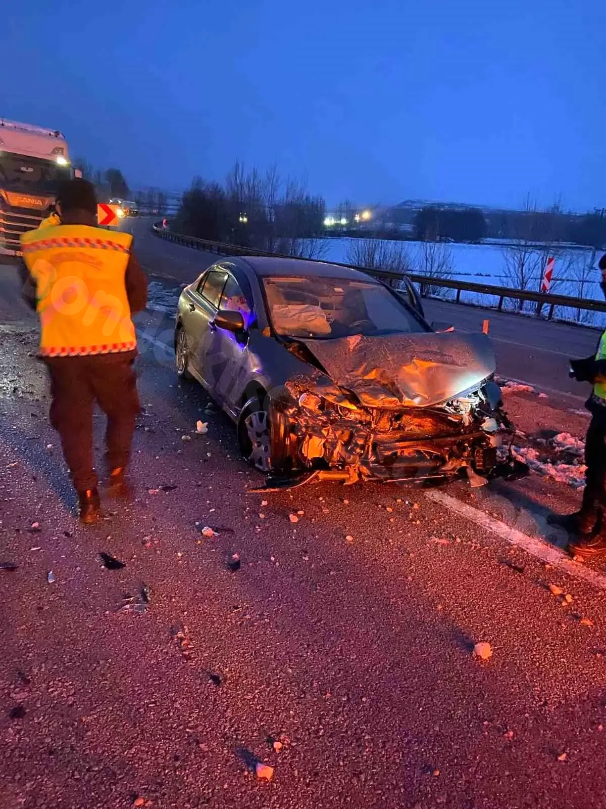 Çorum'daki Trafik Kazasında 6 Kişi Yaralandı