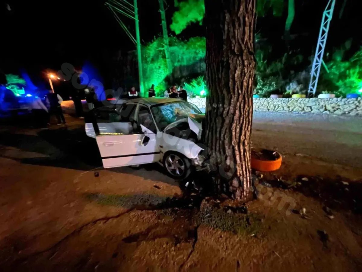 Alanya'da trafik kazasında 1 kişi yaşamını yitirdi, 3 kişi yaralandı.