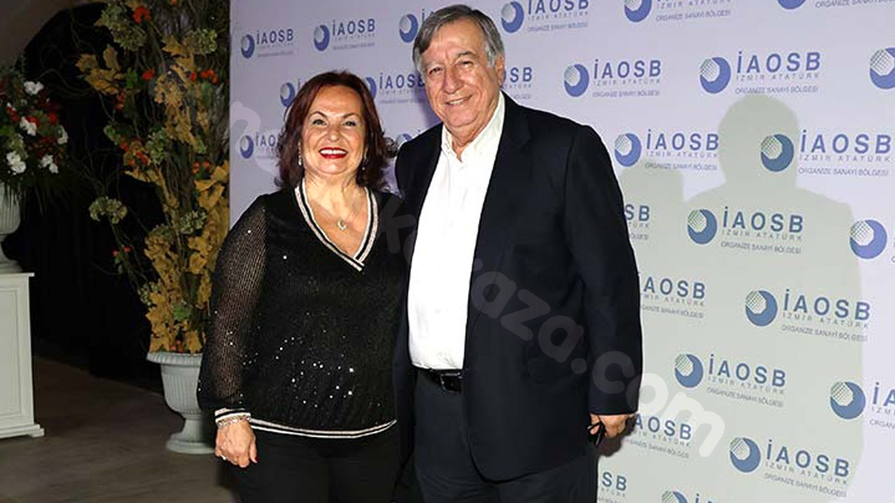 Kazım Sertdemir ve eşi trafik kazasında yaşamını yitirdi.