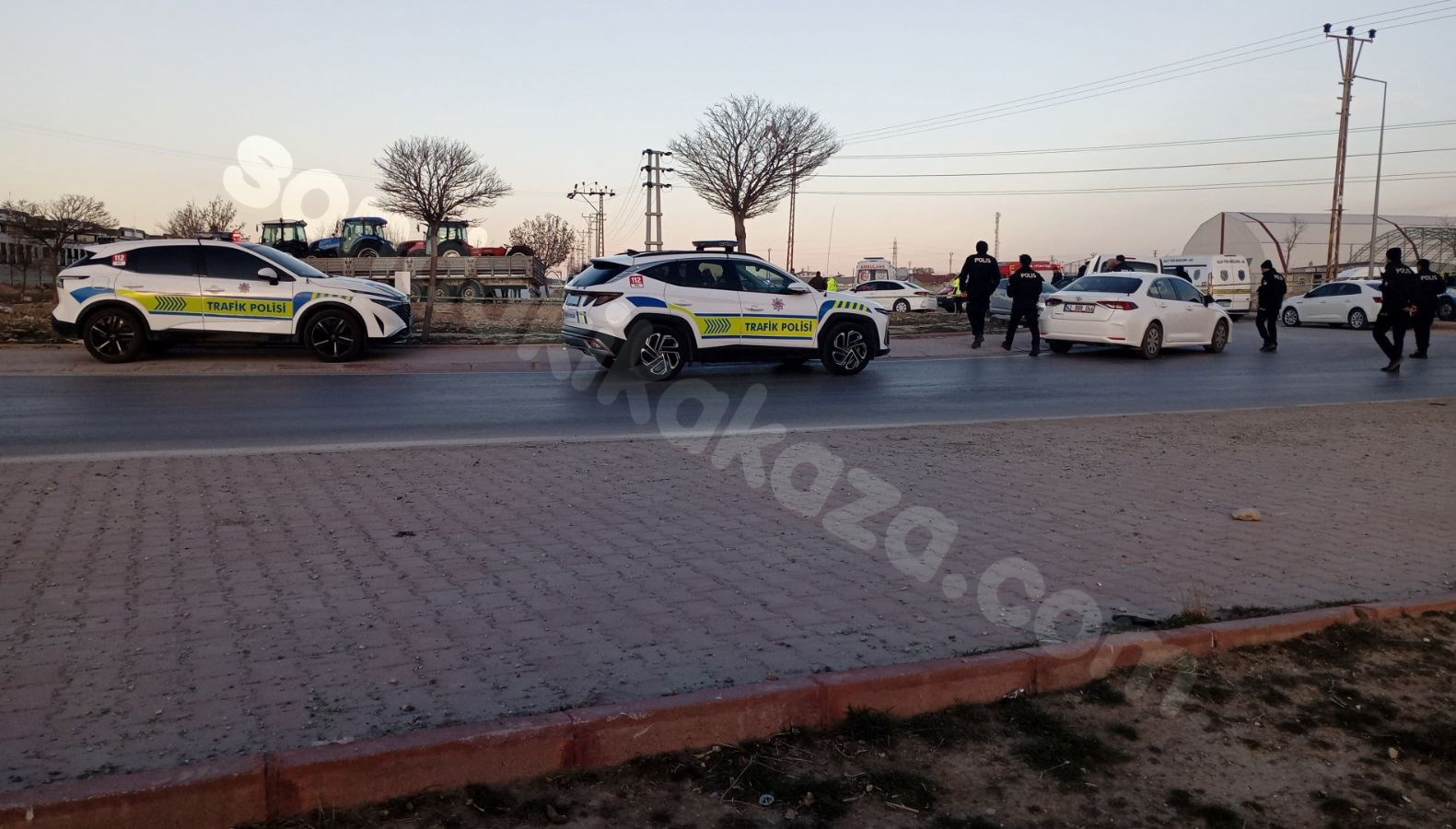 Konya'da trafik kazasında bir polis hayatını kaybetti: Olay güvenlik kamerasında kaydedildi.