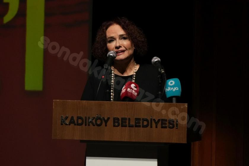 Müjde Ar, trafik kazasında hafif şekilde yaralandı.