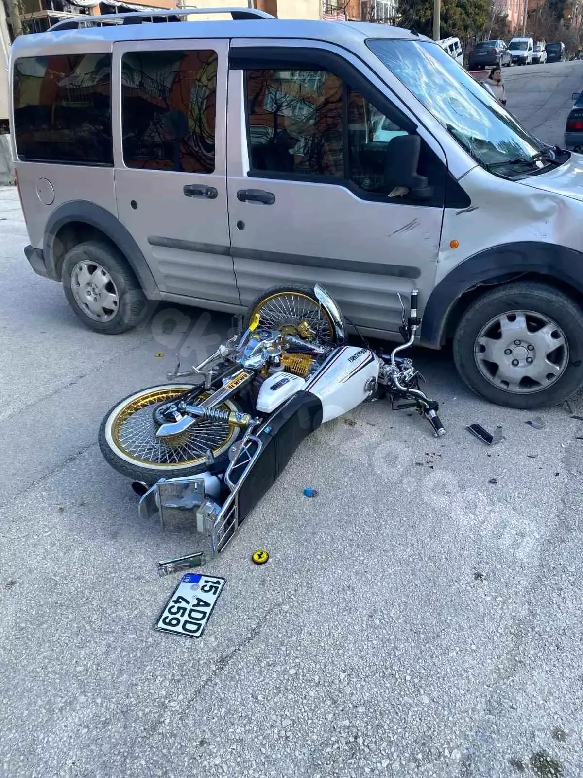 Burdur'da Kaza: Motosiklet Sürücüsü Yaralı