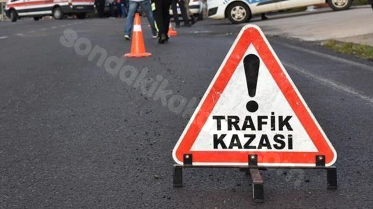 İki yaralı ve iki tutuklu olan üç trafik kazası.