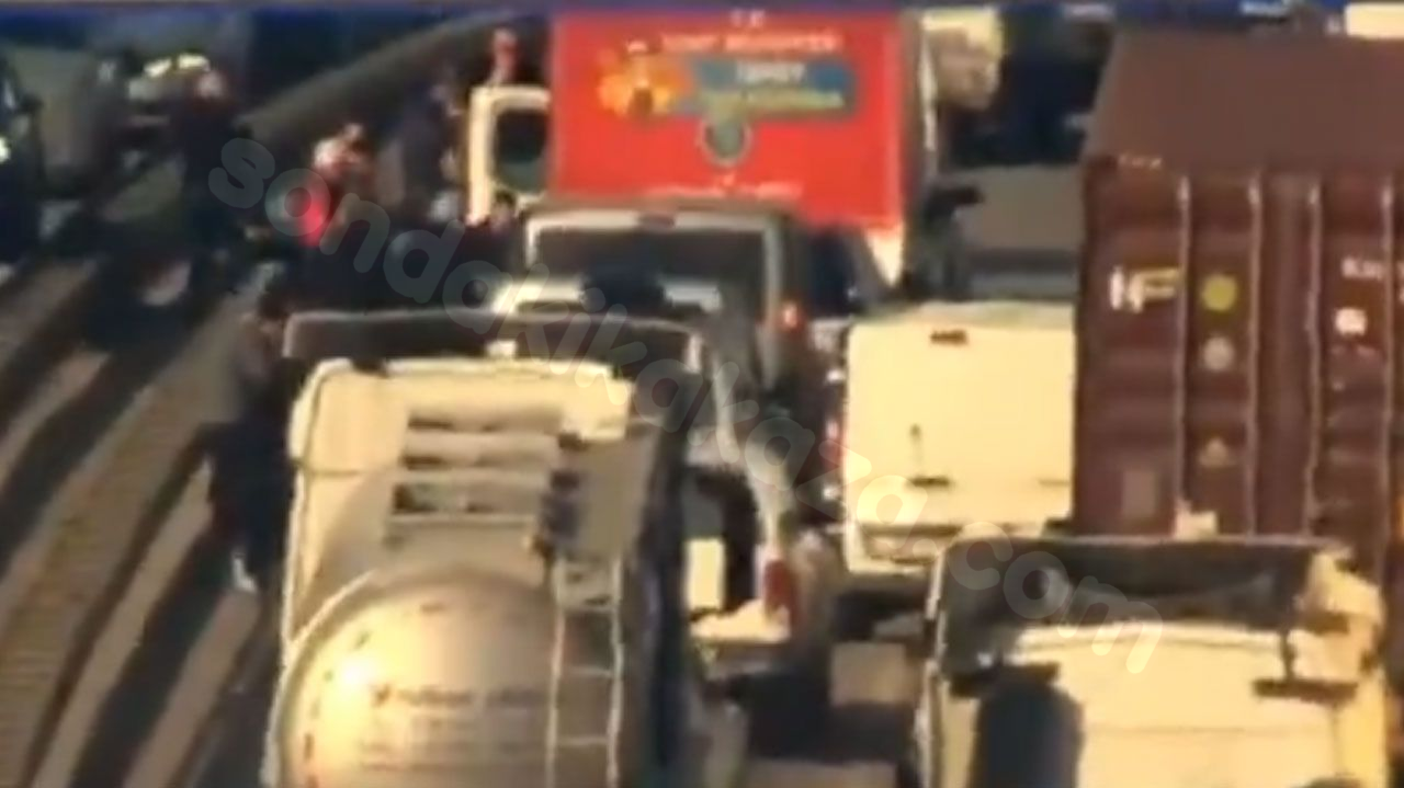 İzmit'te zincirleme kaza: 9 araç karıştı!