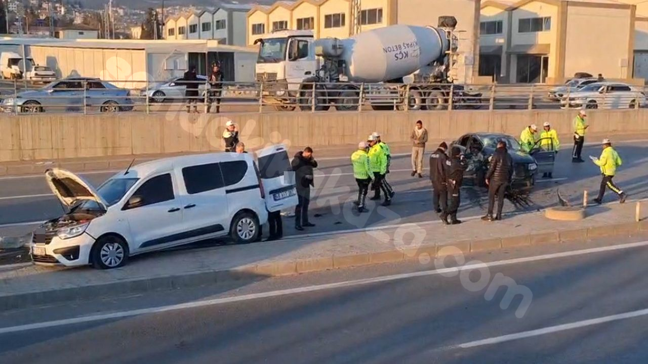 Kahramanmaraş'ta trafik kazası sonucu 4 kişi yaralandı.