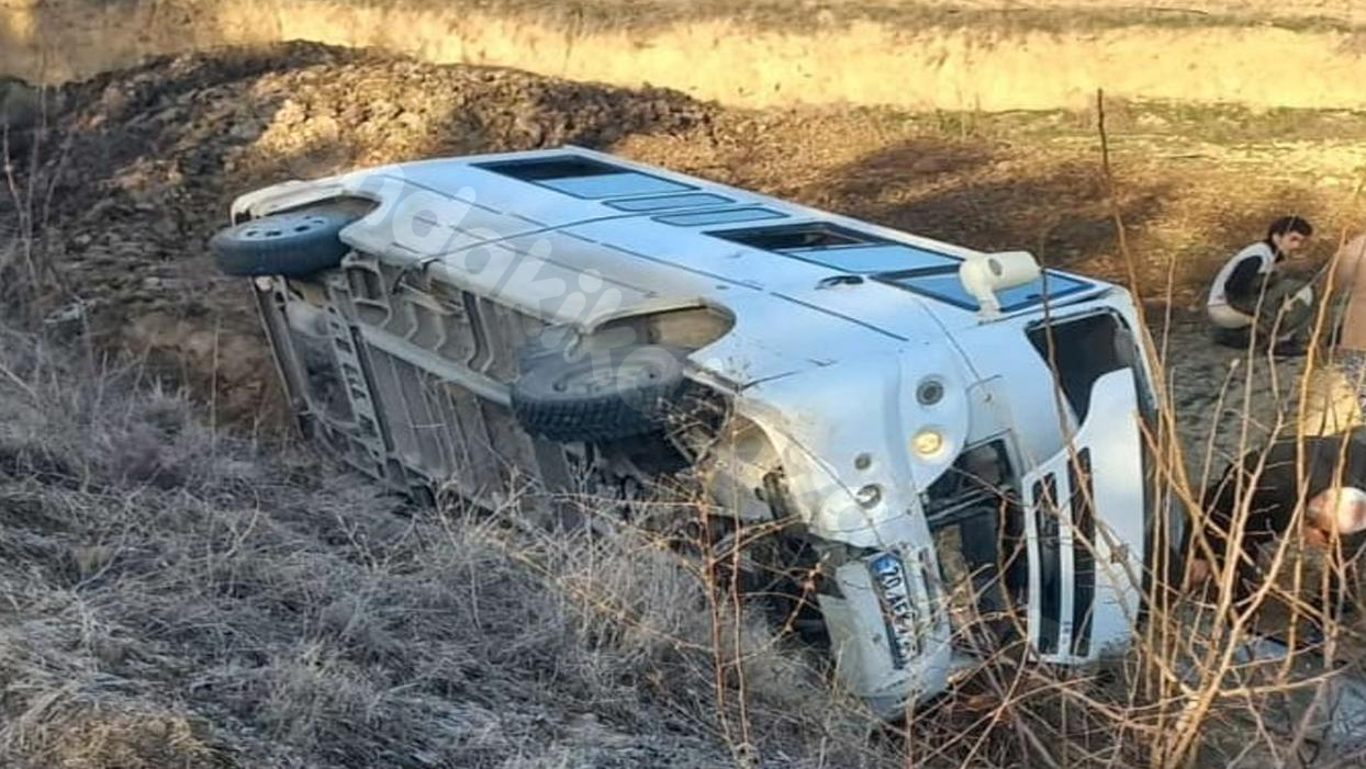 Bozkurt'taki işçi servis kazasında 1 ölü ve 3 yaralı var.