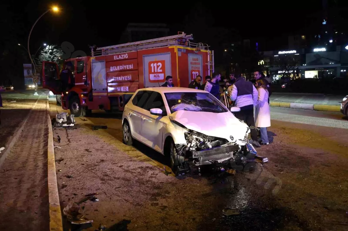 Elazığ'da kaza meydana geldi, 5 kişi yaralandı.