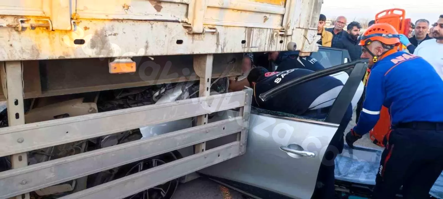 Adıyaman'da Tırın Altında Sıkışan Sürücü Kaza Geçirdi
