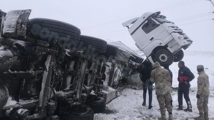Erciş'te trafik kazasında 1 kişi yaralandı.