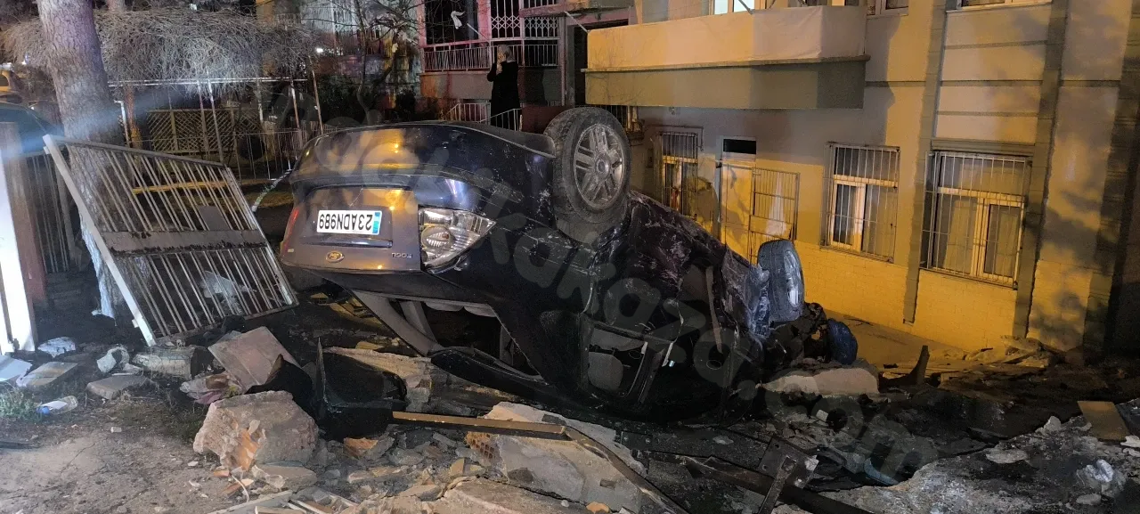 Kırıkkale'de meydana gelen trafik kazasında 3 araç birbirine girdi, 1 kişi yaralandı.