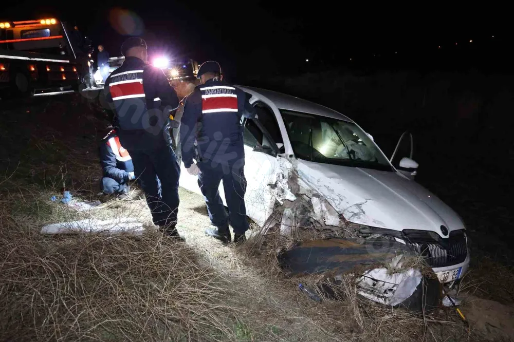 Aksaray'da Kaza: 1 Kişi Hayatını Kaybetti, 2 Kişi Yaralandı – Kaçak Sürücü Aranıyor