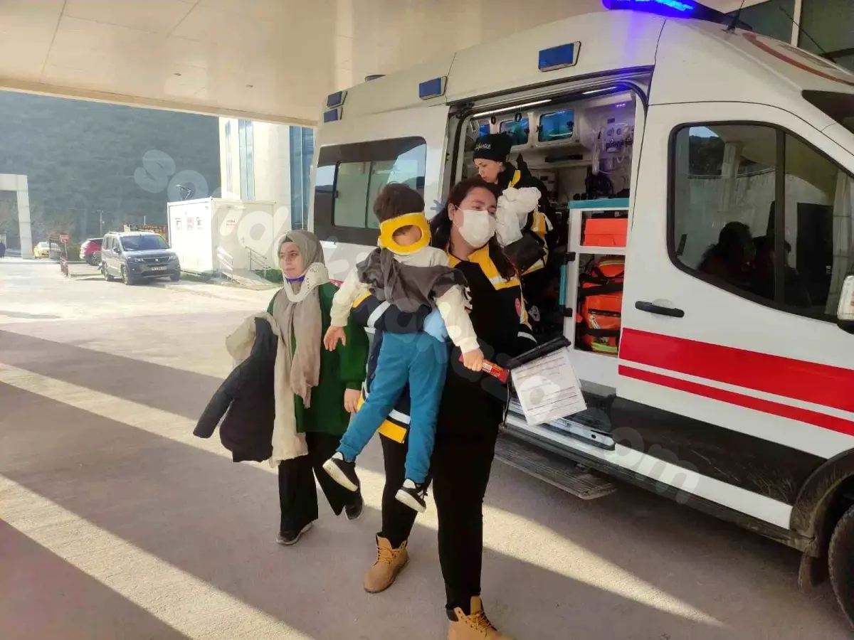 Bursa'da Kaza Sonucu 5 Kişi Yaralandı