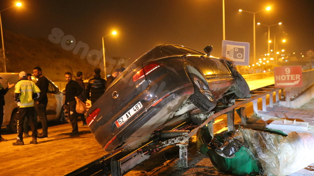 Hatay'da trafik kazasında 2 kişi yaralandı.