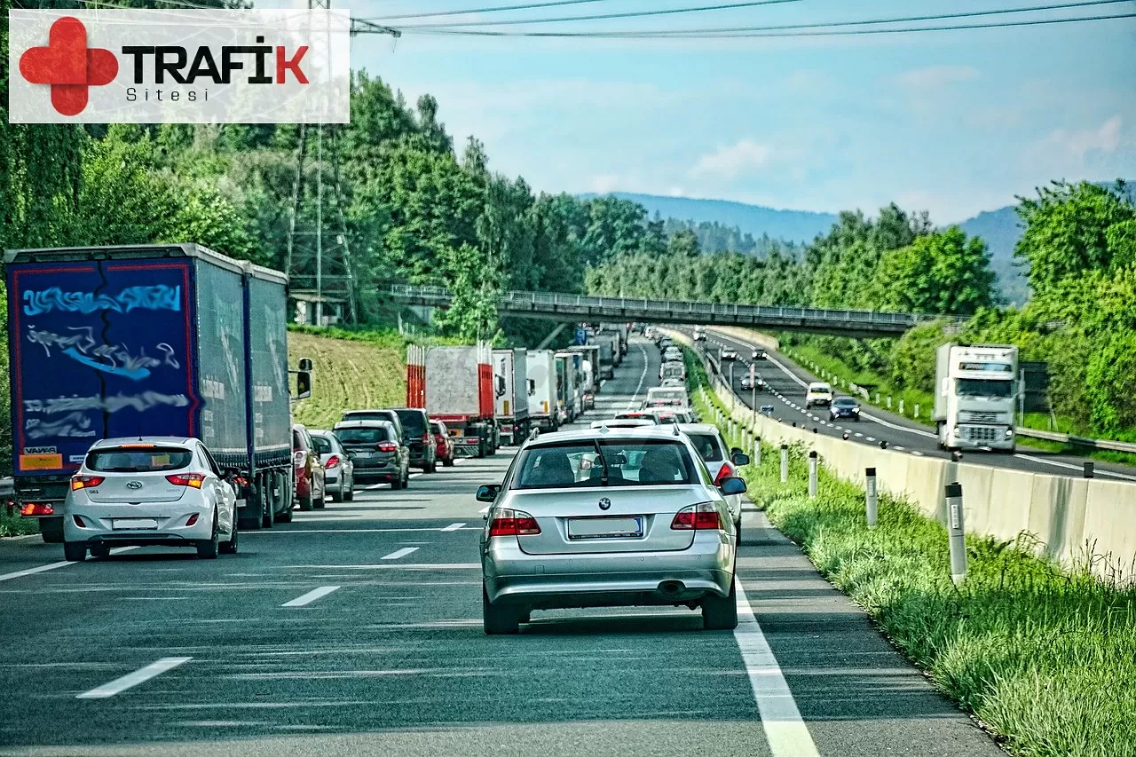 Mavi Yol Levhası Neye İşaret Eder?