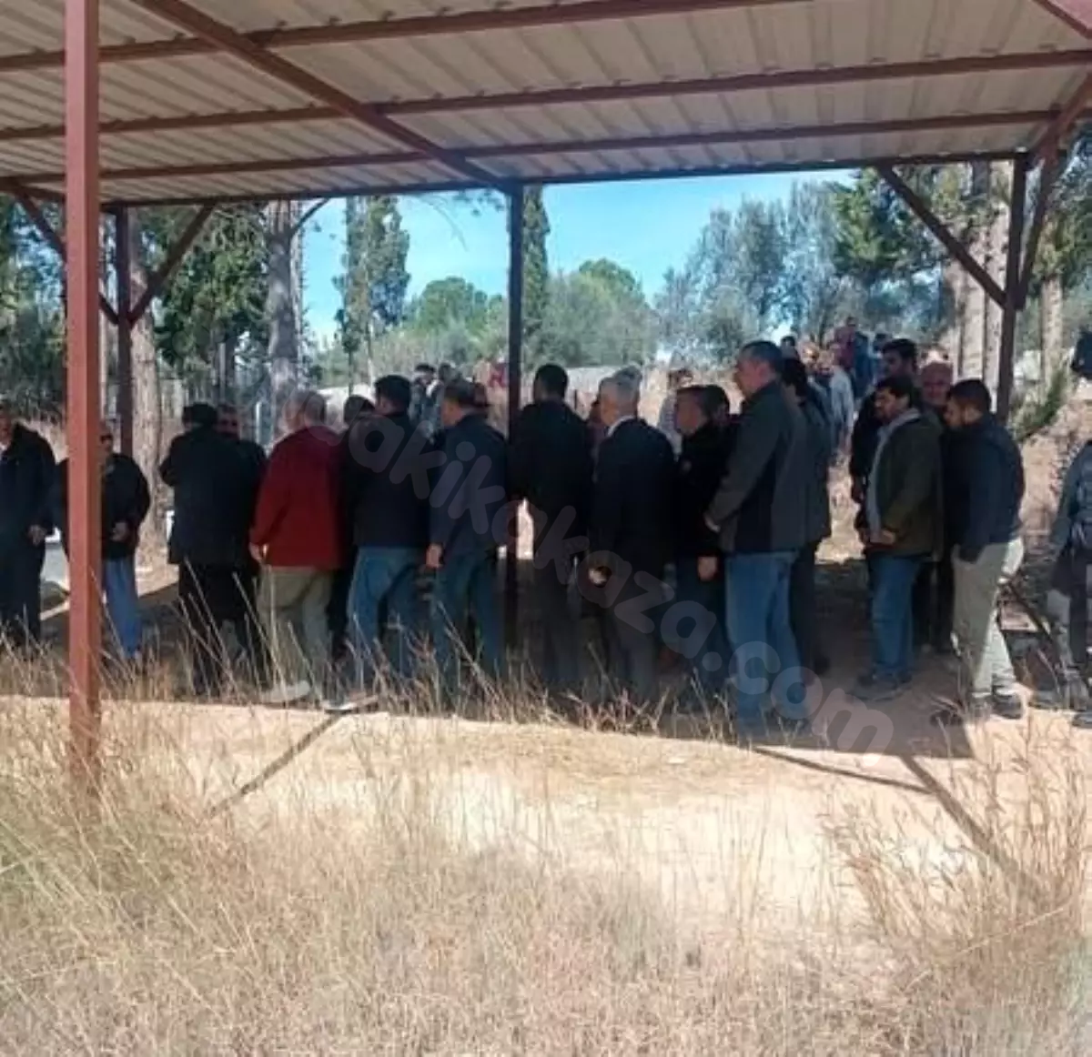 Osmaniye'de trafik kazası sonucu 3 kişi yaşamını yitirdi.