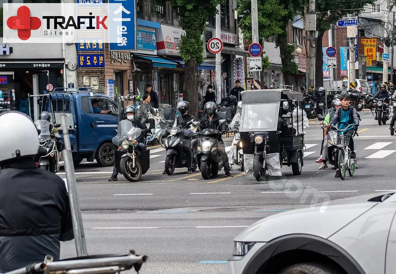 Trafik Kontrolörünün Zorunlu Durması Gereken Durumlar Nelerdir?
