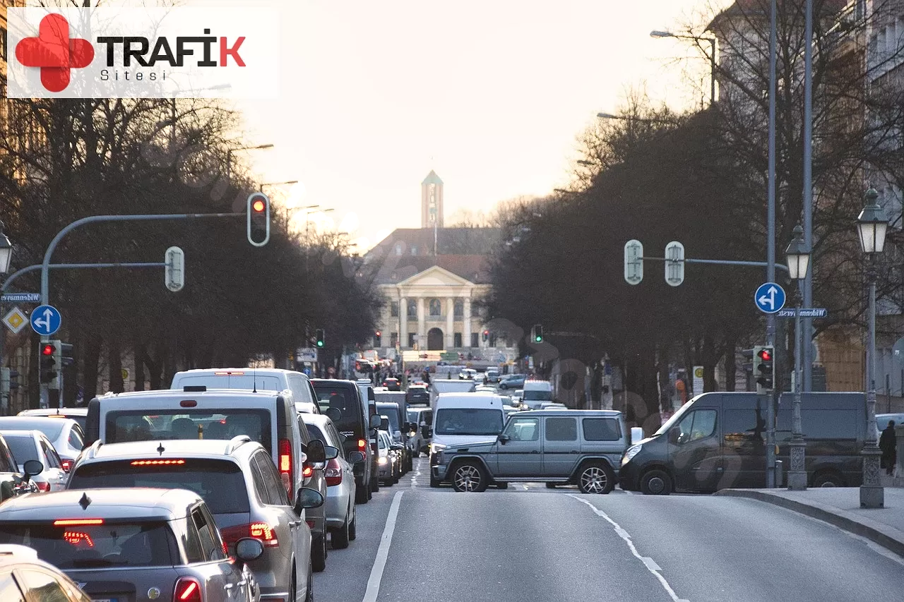 Trafik Lambası Simgesi Ne İfade Eder?