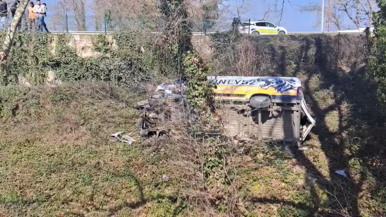 Ordu'da trafik kazasında genç futbolcular yaralandı.