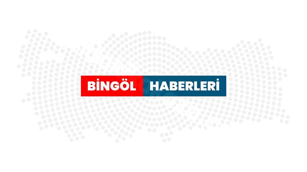 Bingöl'de ardışık trafik kazası kamerada görüntülendi.