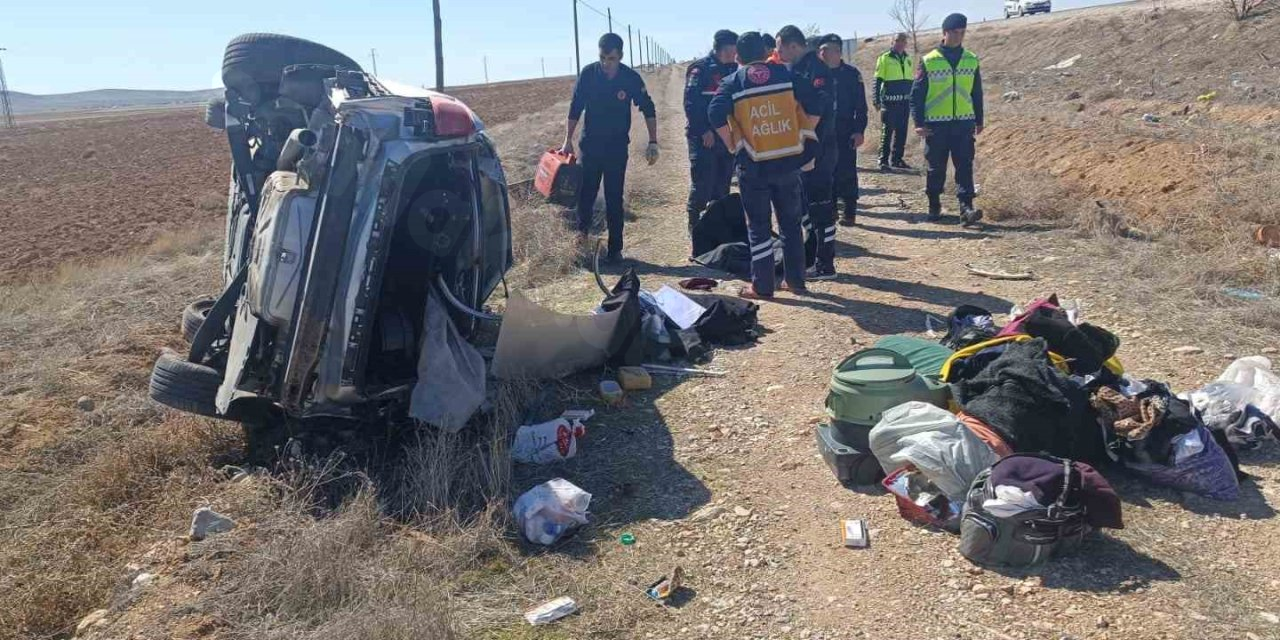 Karaman'da Korkunç Kaza: Araç Şarampole Düştü, 1 Kişi Hayatını Kaybetti, 1 Kişi Yaralandı