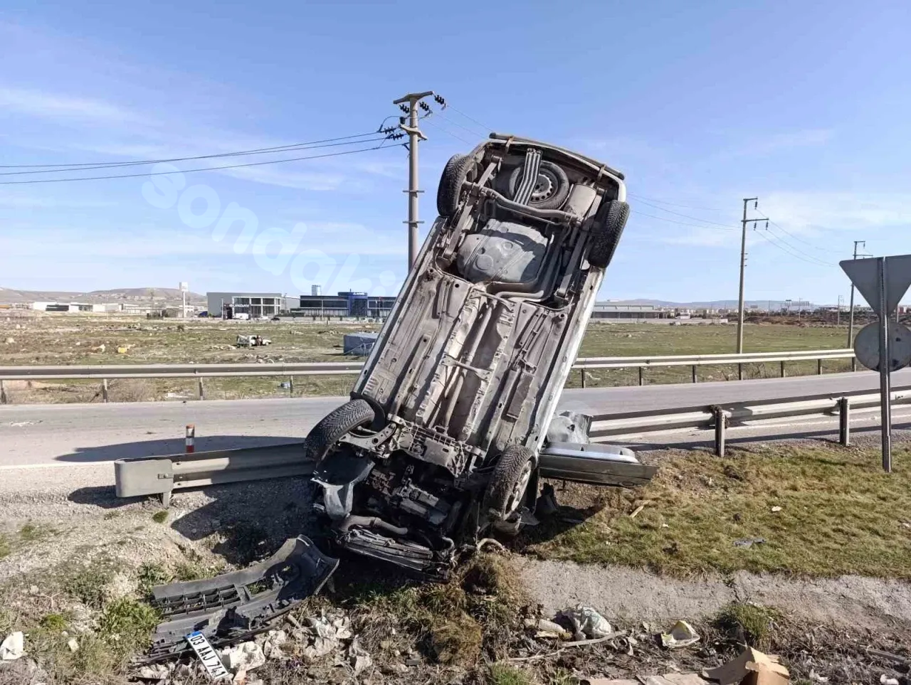 Trafik kazasında fizik yasaları sorgulanıyor.