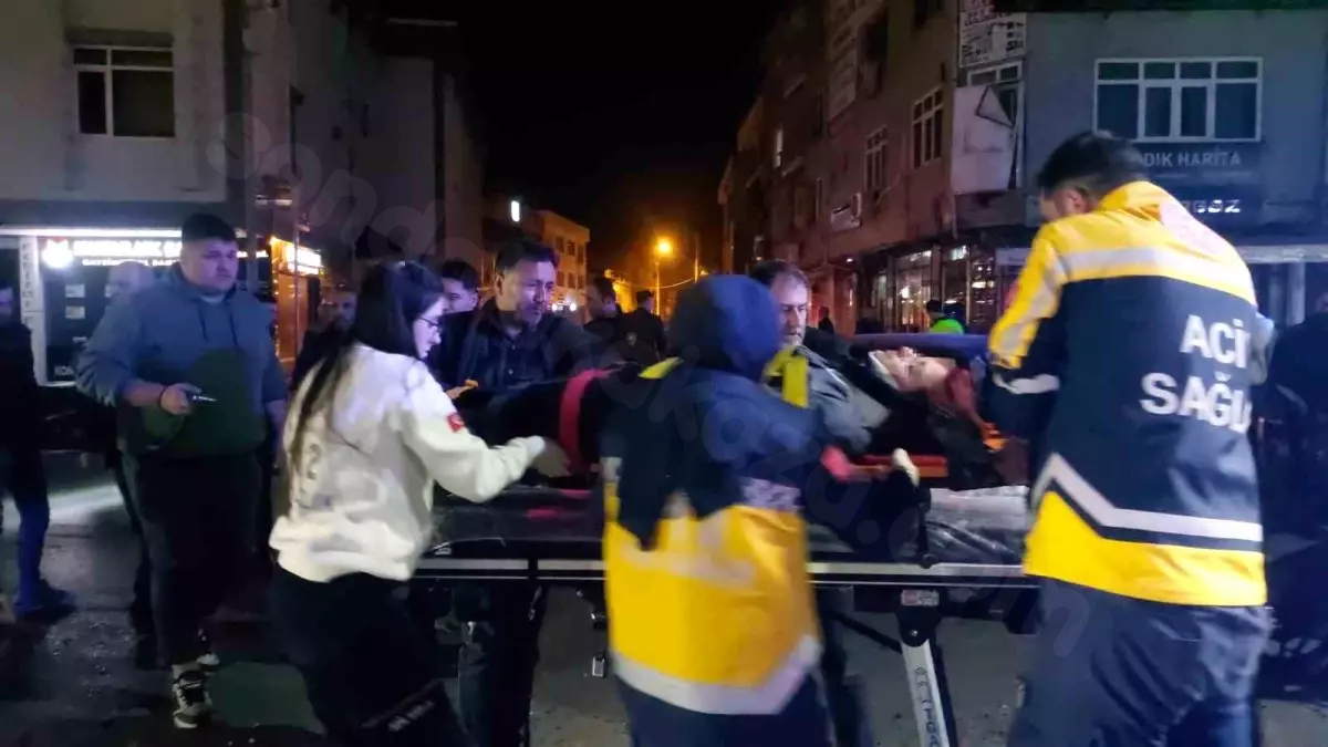 Akyazı'da Kaza: Motorcu Yaralandı