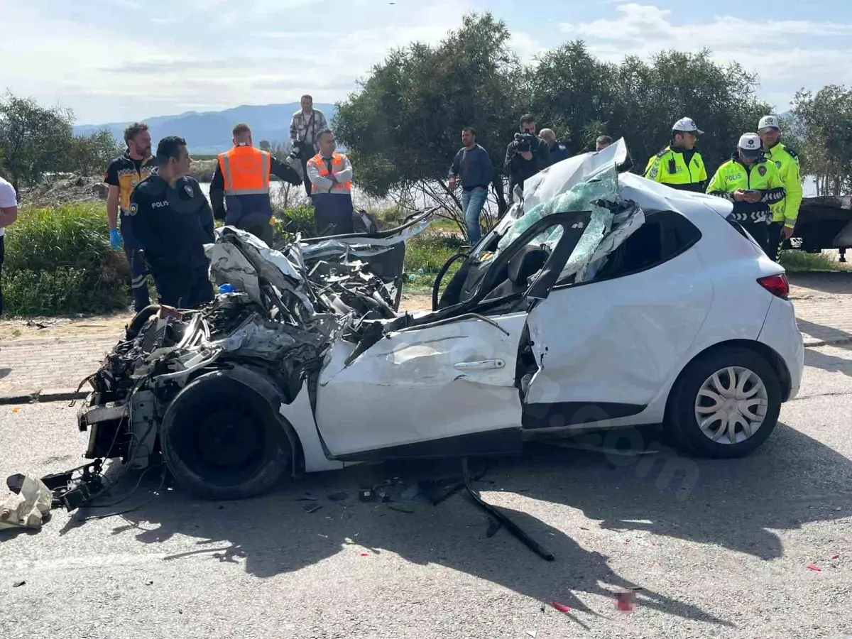 İzmir'de Trafik Kazasında Sürücü Öldü