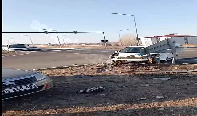 Kars'ta Trafik Olayı: 2 Kişi Yaralandı
