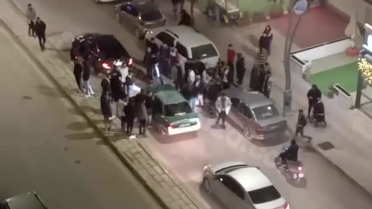 Van Ipekyolu'nda Trafik Kazası Meydana Geldi: Sadece Maddi Zarar Oluştu