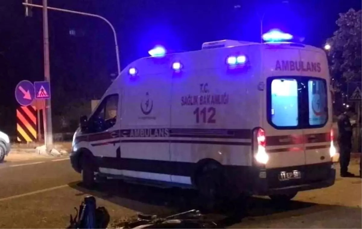 Bilecik'te Kaza: Motosikletçi Yaralandı