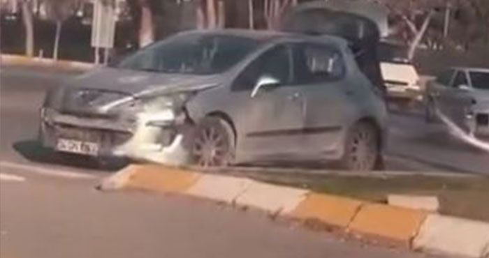 Şehir Hastanesi Kavşağında Trafik Kazası oldu.