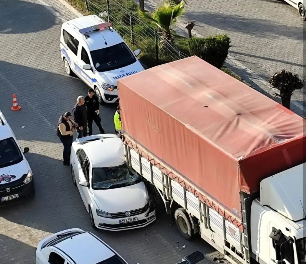 Kahta'da trafik kazasında 1 kişi yaralandı.