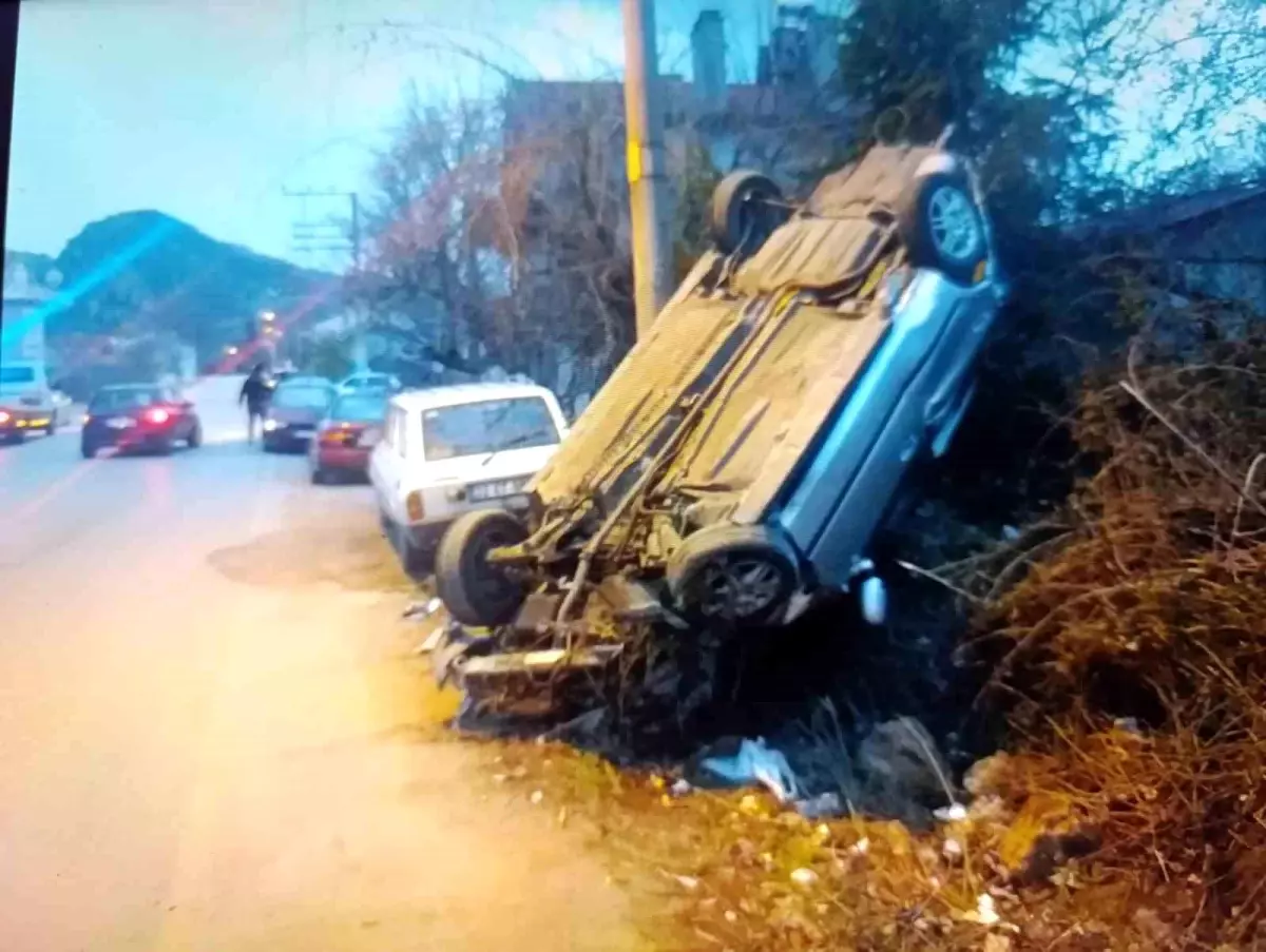 Eğirdir'de Kaza: Genç Sürücü Ciddi Şekilde Yaralandı