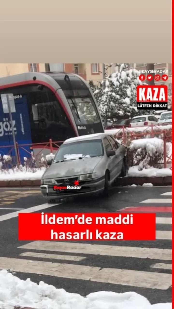 İldem'de maddi zararlı bir trafik kazası yaşandı.