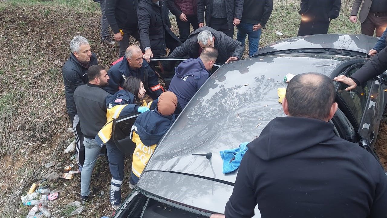 Milli Boksörün Akrabası Kaza Geçirdi: Bir Kişi Hayatını Kaybetti, Bir Kişi Yaralandı.