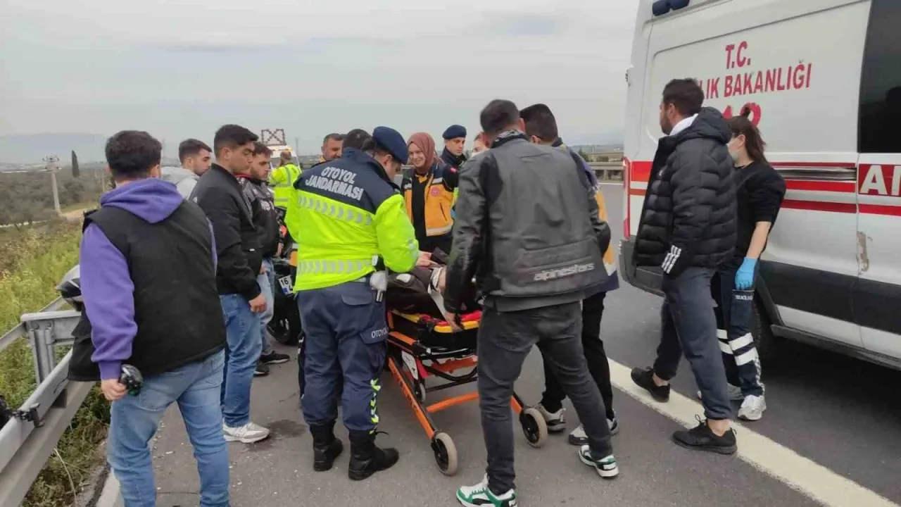 Otoyolda ciddi bir motosiklet kaza yaşandı.