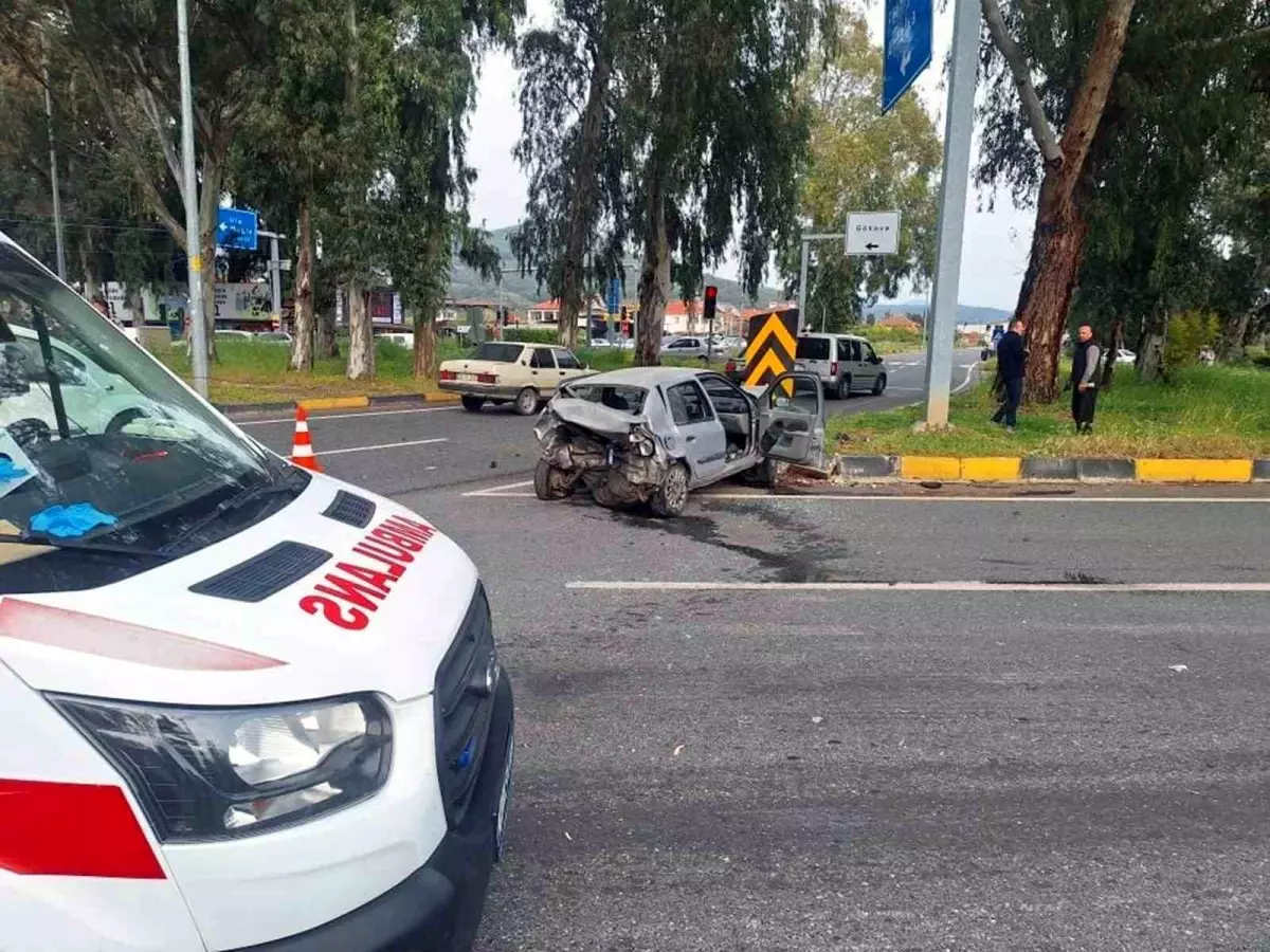 Muğla-Antalya Karayolunda Zincirleme Trafik Kazası: 6 Yaralı