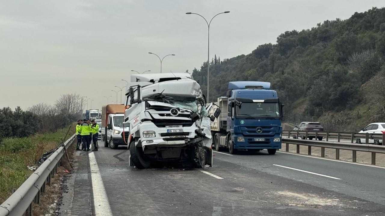 Anadolu Otoyolu'nda zincirleme trafik kazası