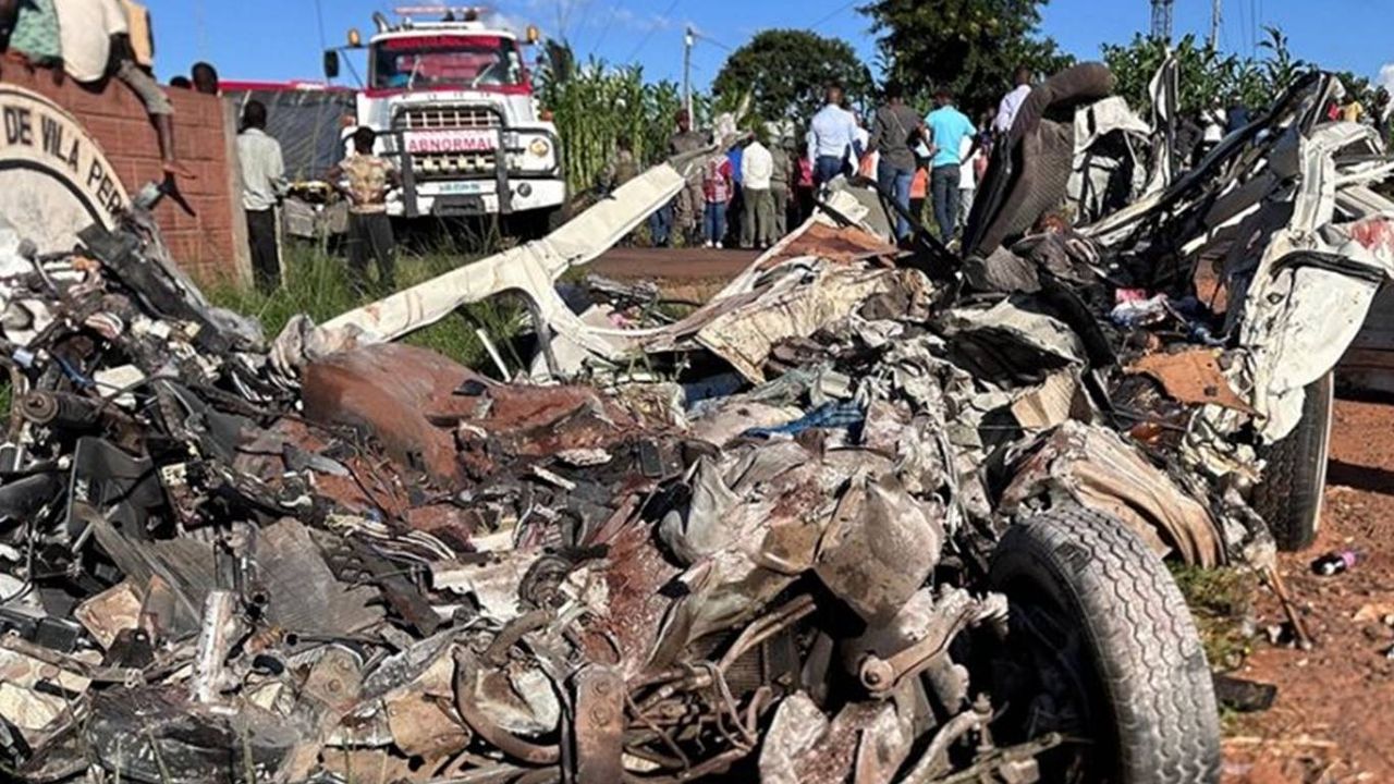 Mozambik'te trafik kazası! 22 kişi hayatını kaybetti