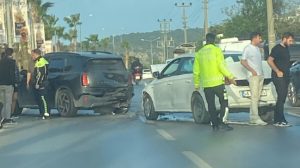 Kaza trafiği felç etti