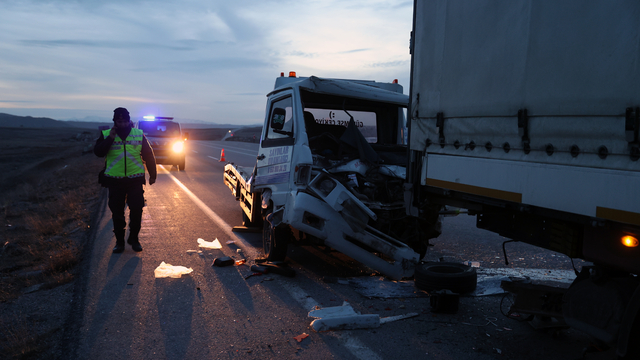 Sivas'ta trafik kazasında 3 kişi yaralandı