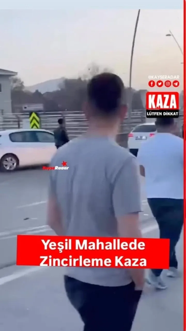 Yeşil Mahallede zincirleme trafik kazası meydana geldi