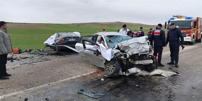 Ankara'da Trafik Kazası: 6 Ölü, 3 Yaralı